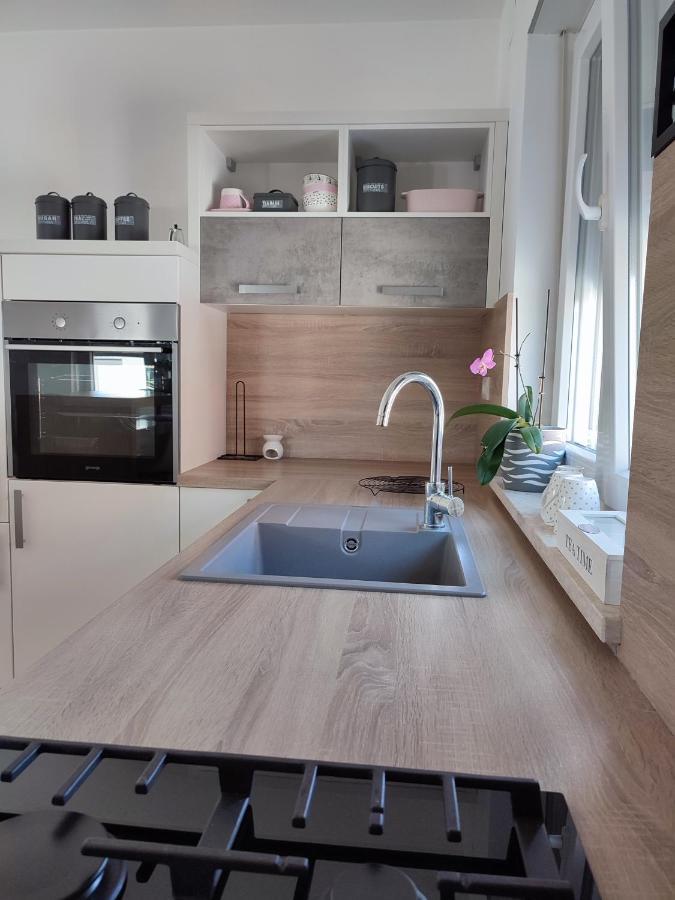 Nina Apartment